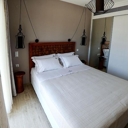 Hatzoudis Luxury Suites Chrysi Ammoudia Dış mekan fotoğraf