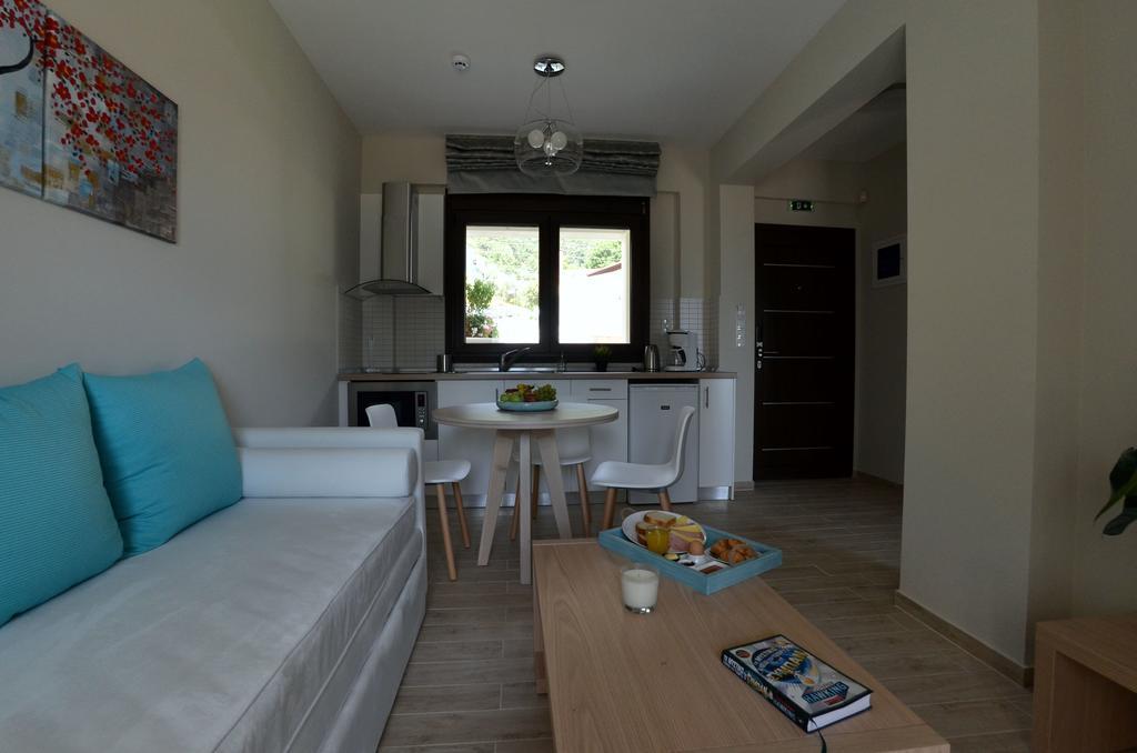 Hatzoudis Luxury Suites Chrysi Ammoudia Dış mekan fotoğraf